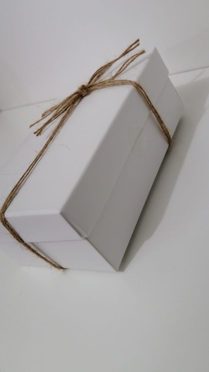 CC06 Caja Pedazos Bizcochos