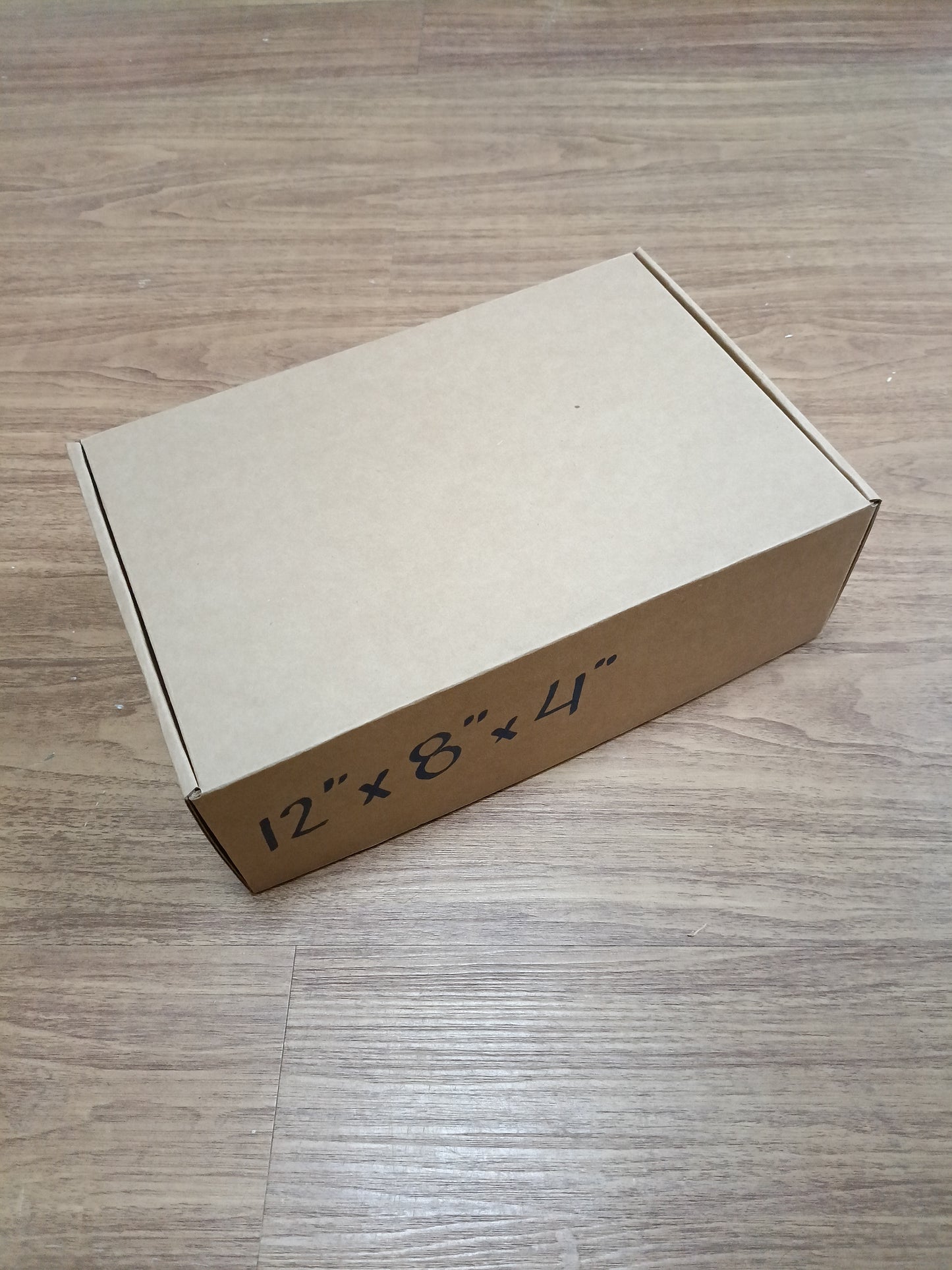 EKMB03 Caja Dura