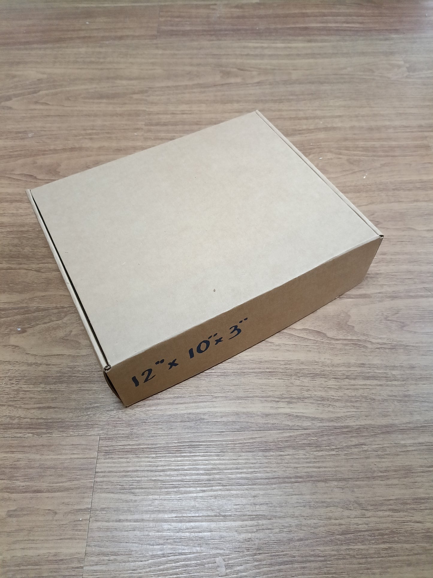 EKMB02 Caja Dura
