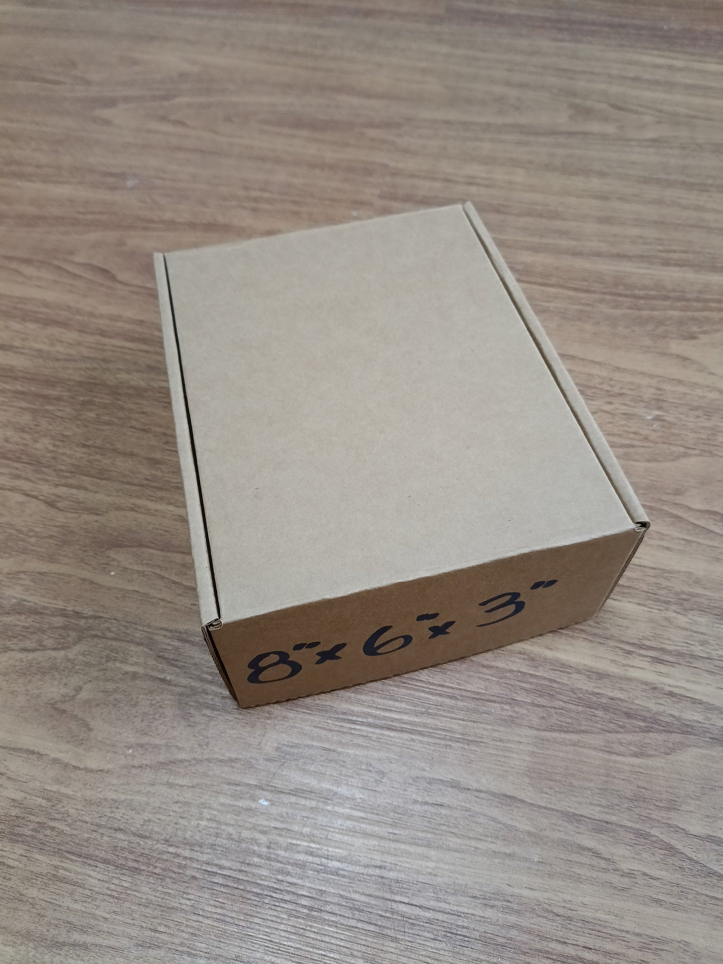 EKMB01 Caja Dura
