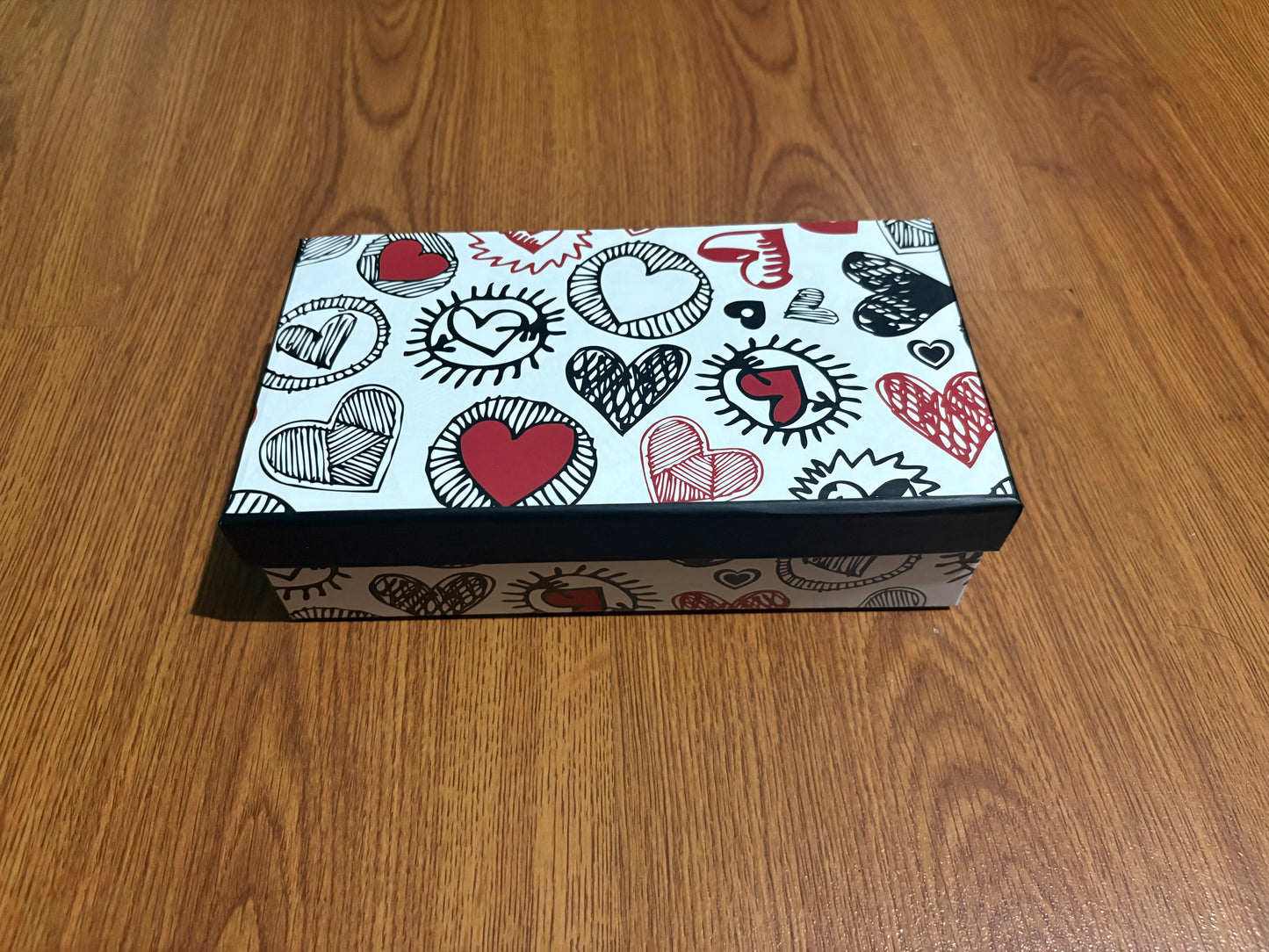 EKD05 Caja Dura San Valentín para Perfumes y Cremas