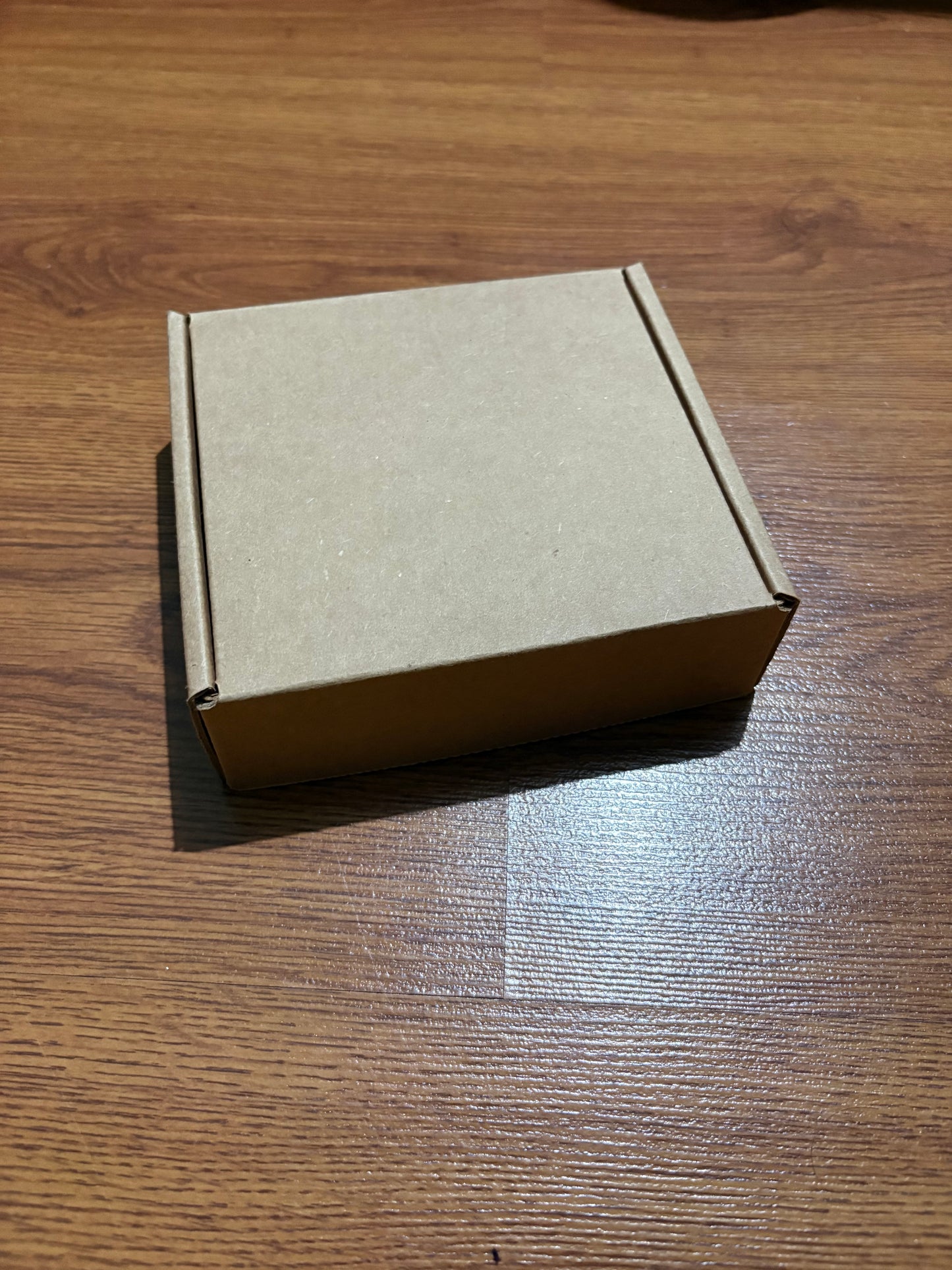 EKMB05 Caja para Envío Pequeña